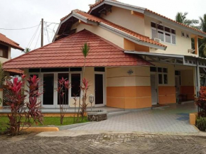 Villa Beach Anyer